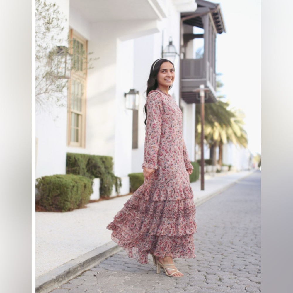 Dainty Jewells-All Abloom Dress
Size: XL